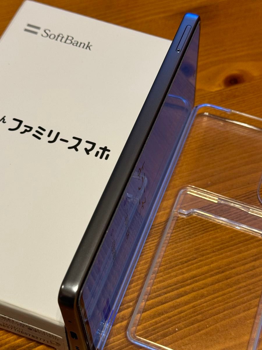 美品 ソフトバンク ZTE あんしんファミリースマホ ホワイト ZESCE1