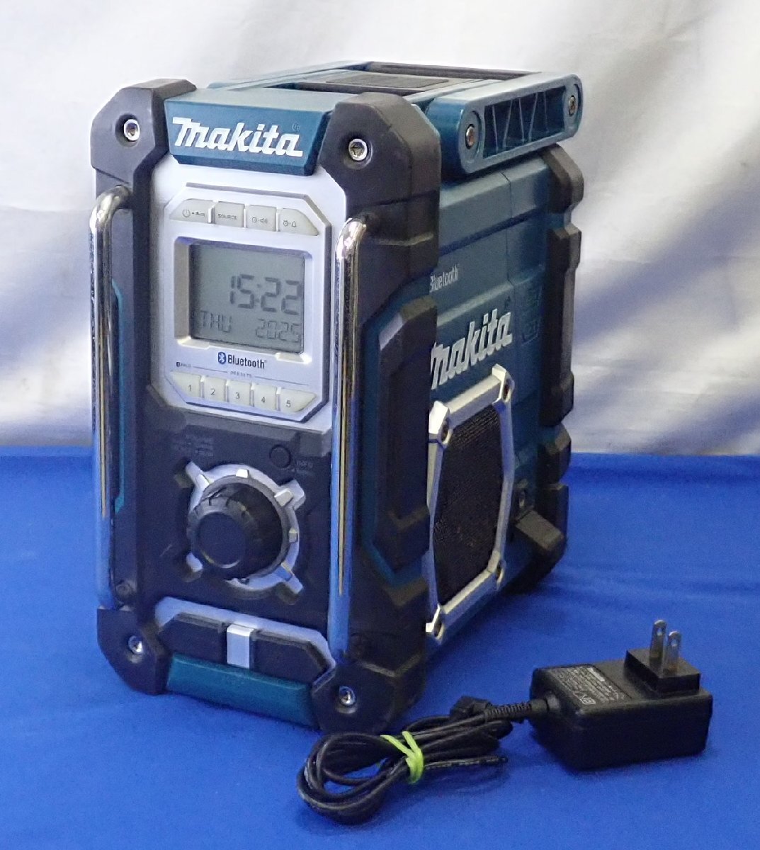 Yahoo!オークション - makita マキタ 充電式ラジオ MR108 青 現場ラジ