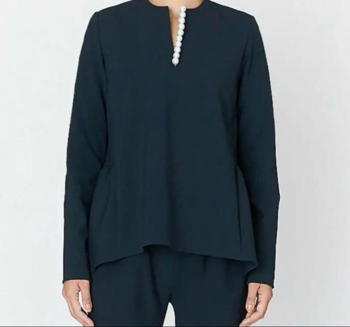 新品未使用】新品 YOKO CHAN ロングスリーブバックティアードパール