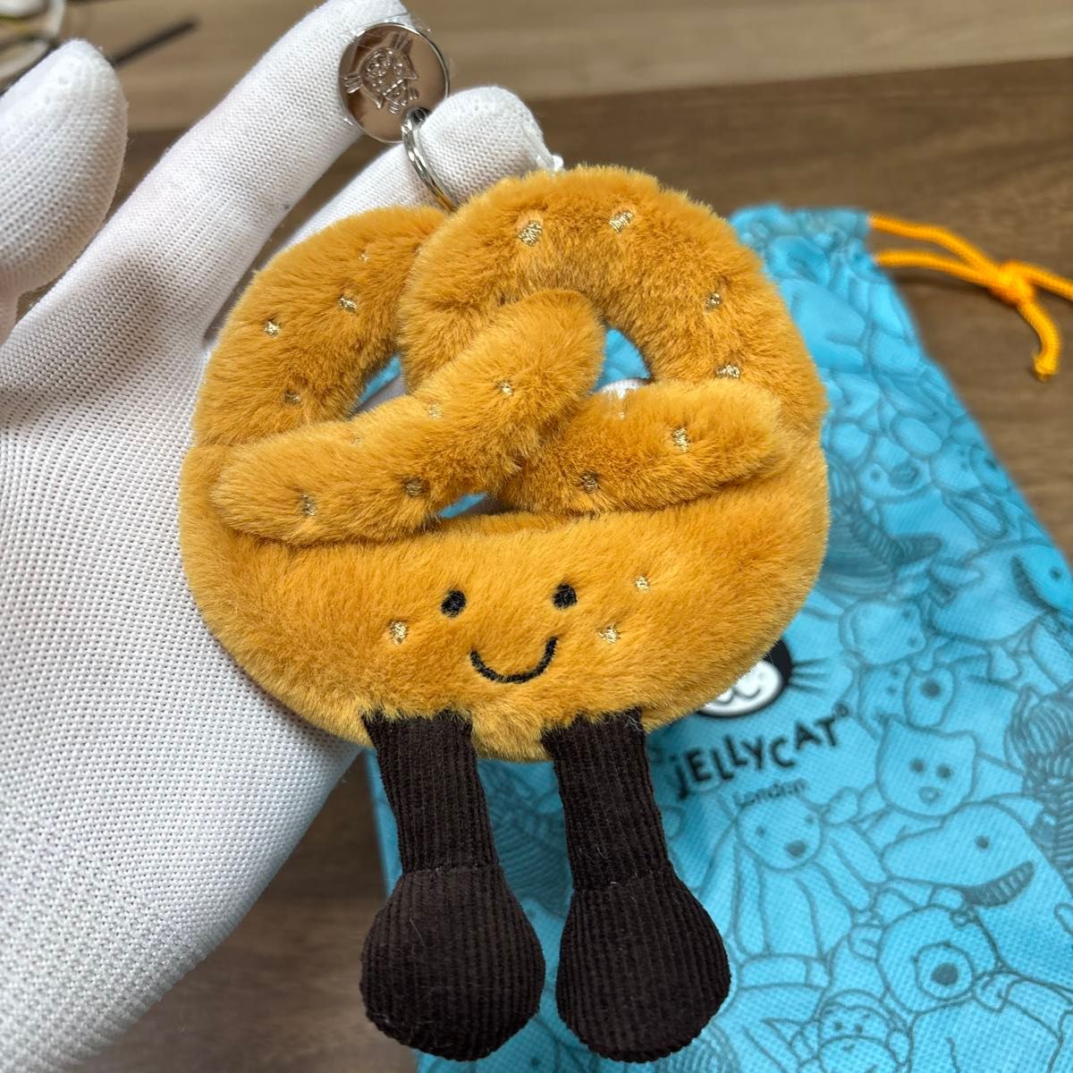 未使用品ジェリーキャットJellycat プレッツェル型ぬいぐるみ