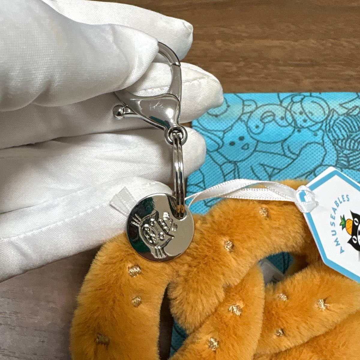 未使用品 ジェリーキャットJellycat プレッツェル型ぬいぐるみ