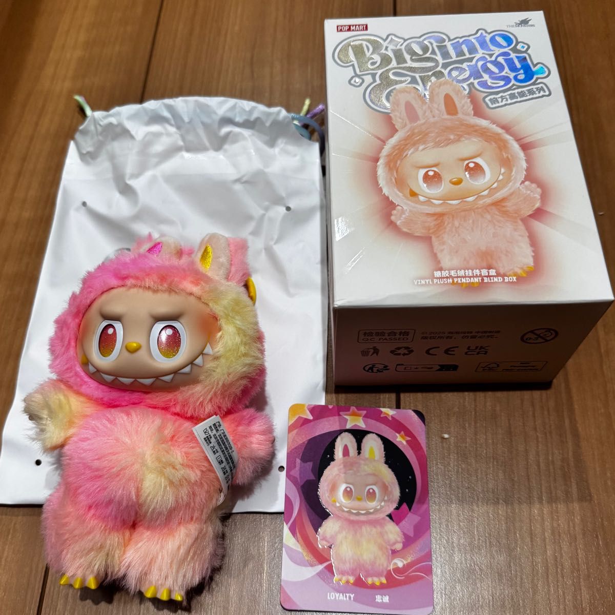 LABUBU ラブブ エナジー LOYALTY らぶぶ Big into Energy MONSTERS