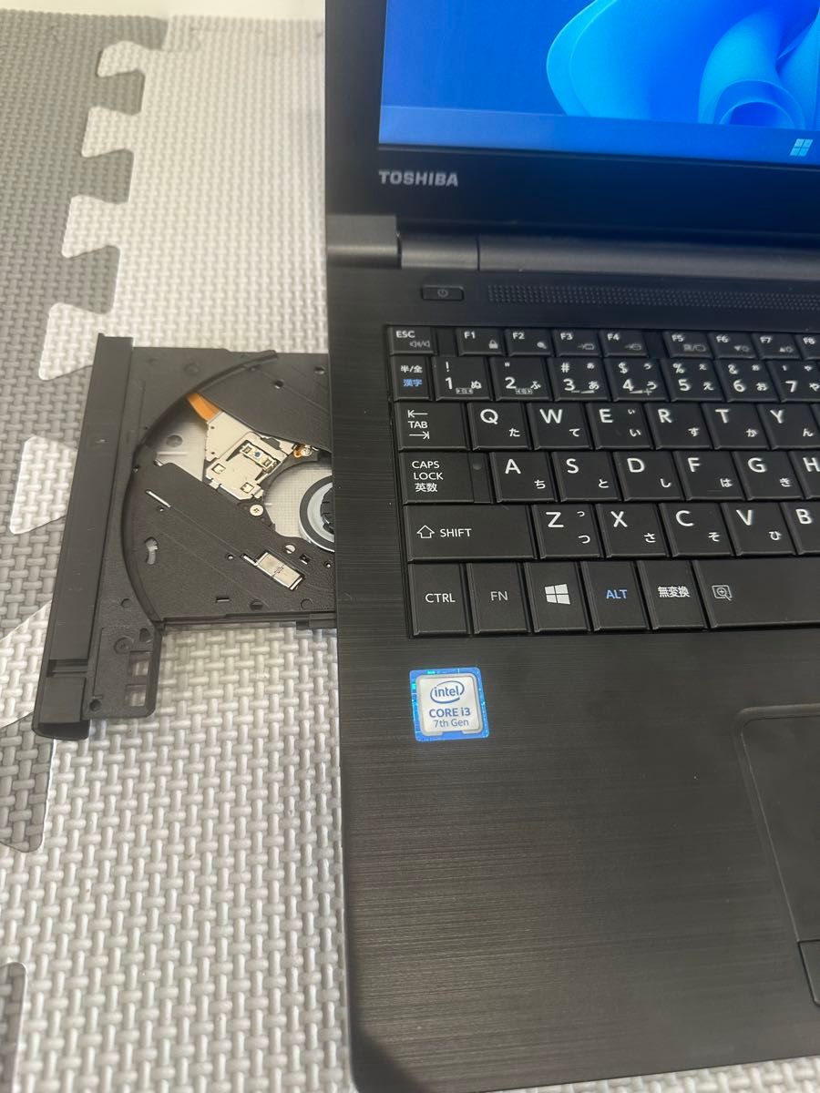 TOSHIBA Core i3 7130U Windows 500GB 8GB 15 6インチ HD DVDマルチ