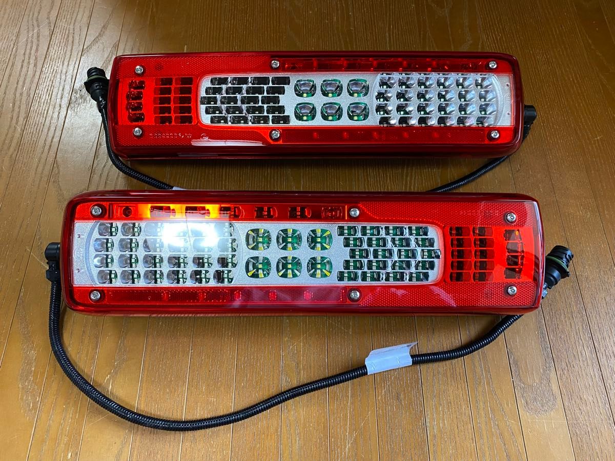 UD クオン 純正テールランプ LED 左右セット ハーネス付き｜Yahoo