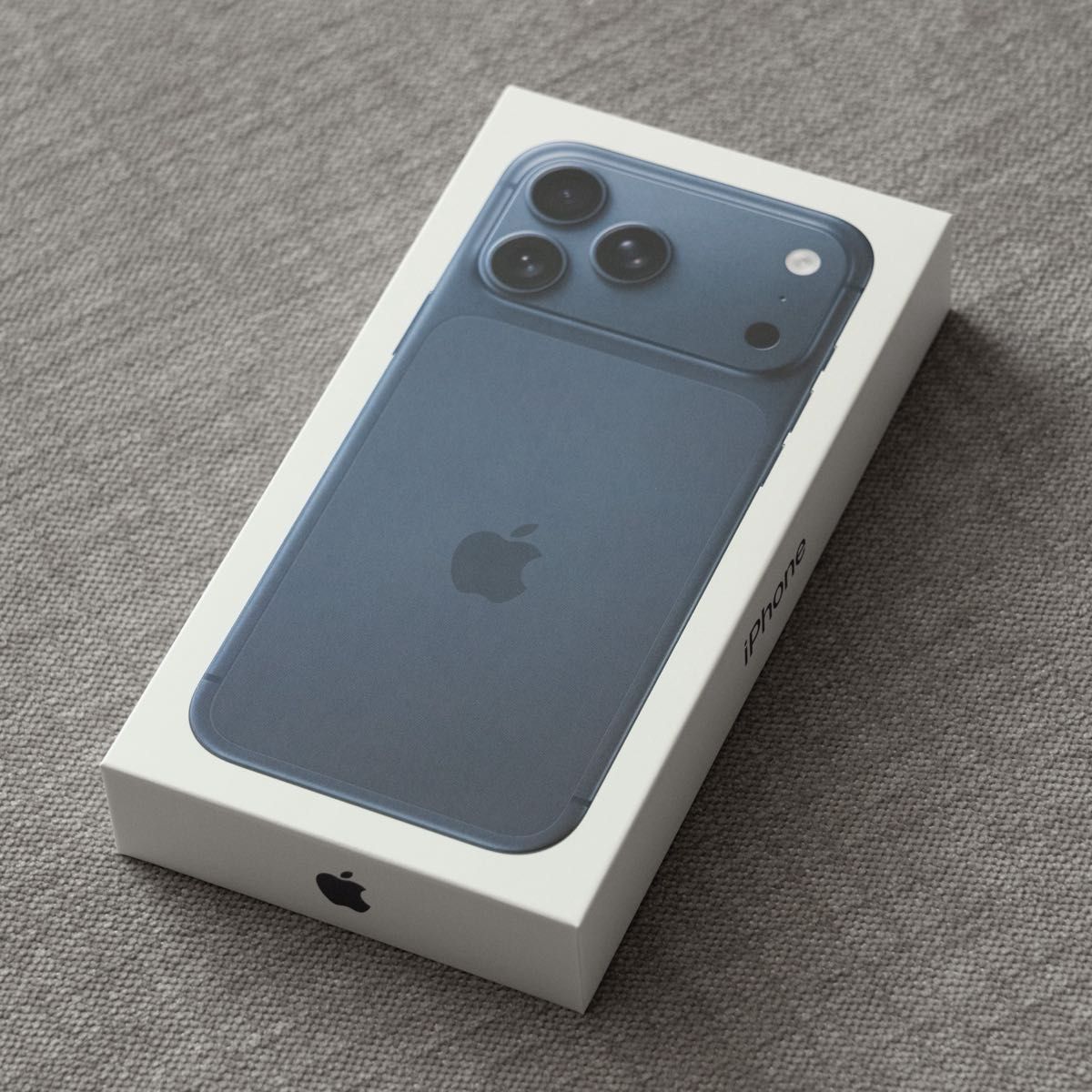 期間限定出品 希少な香港版 iPhone 17 Pro Max 512GBディープブルー未