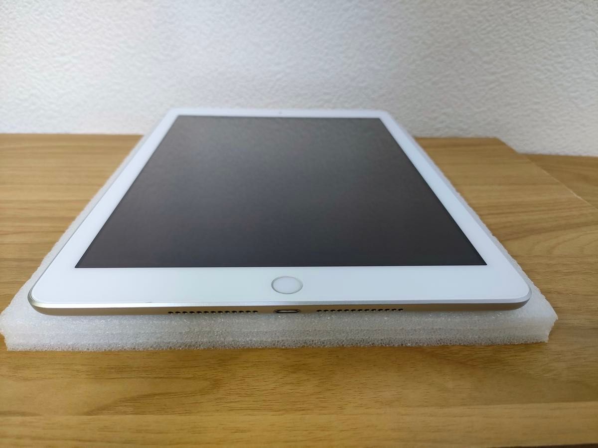 匿名配送 動作確認済み】iPad第6世代 セルラーモデル 32GB シルバー