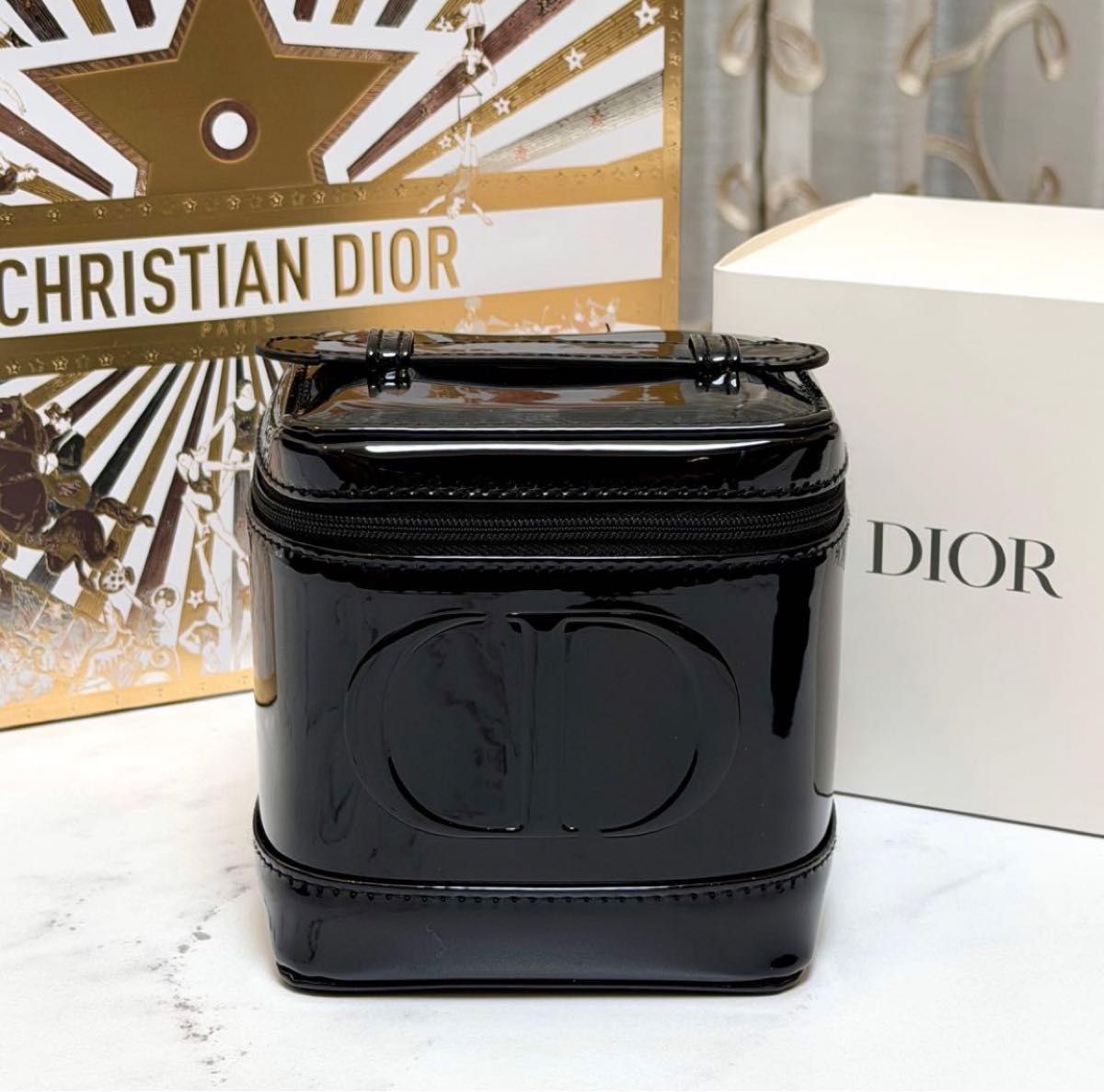 新品未使用】2026 Dior ディオール バニティポーチ 黒 エナメル｜Yahoo