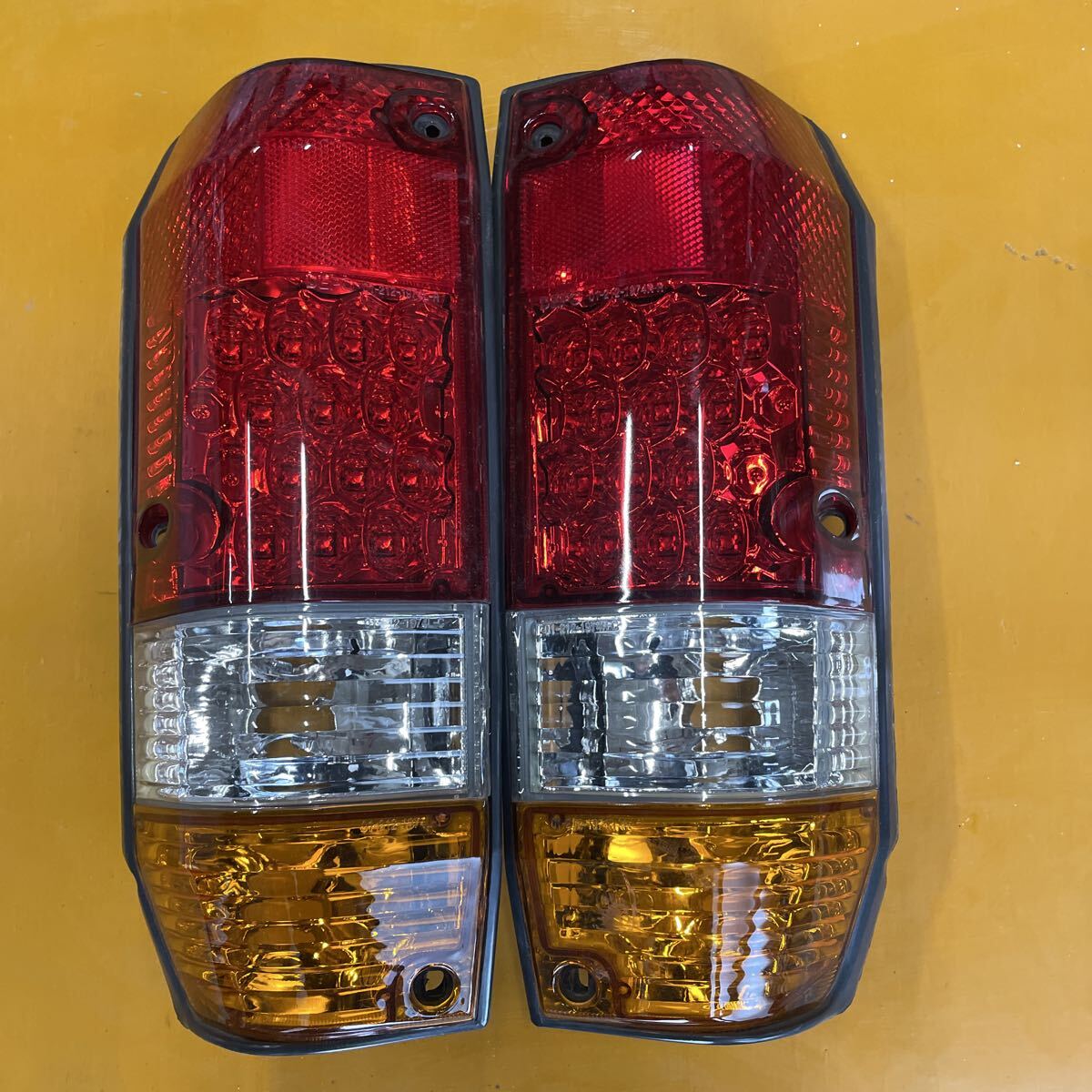 kzj78w 78プラド DEPO製 テールランプ 左右セット トヨタ