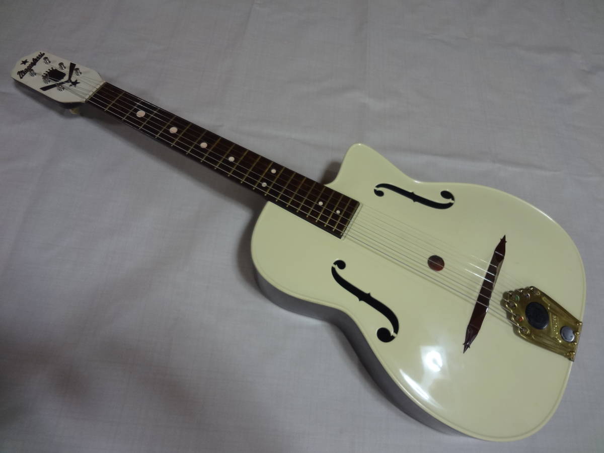 Yahoo!オークション - Maccaferri マカフェリ 1950's Plastic Guitar