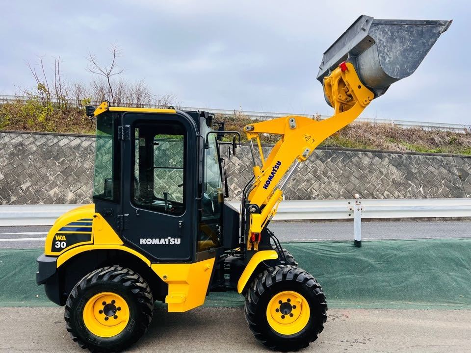 Yahoo!オークション - 中古 KOMATSU WA30-6N1 ホイールローダー タイ