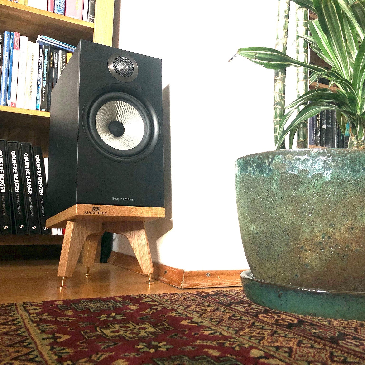 B&W 606 & 606 S2 Speaker Stands | Premium Timber Tri-Leg Design