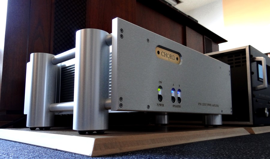 中古パワーアンプChord SPM1200E 定価￥1,749,600． 販売価格￥628,000