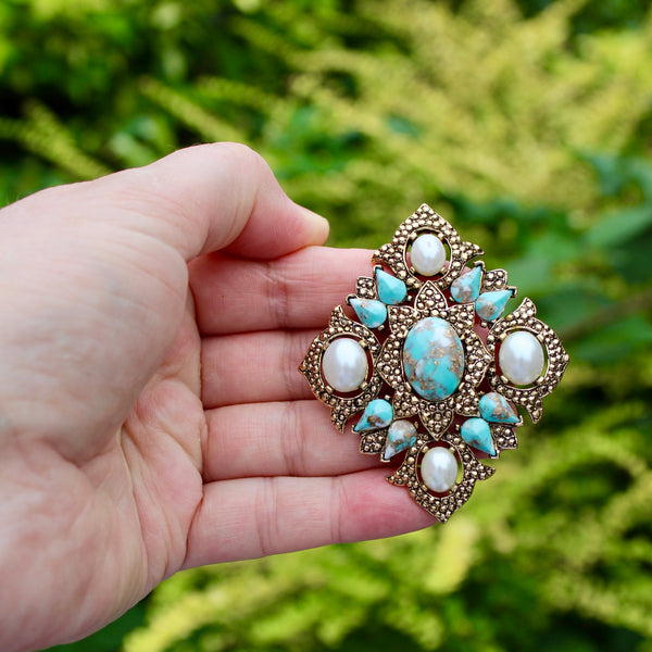 Sarah Coventry Remembrance 1968 – Audra's Brooches