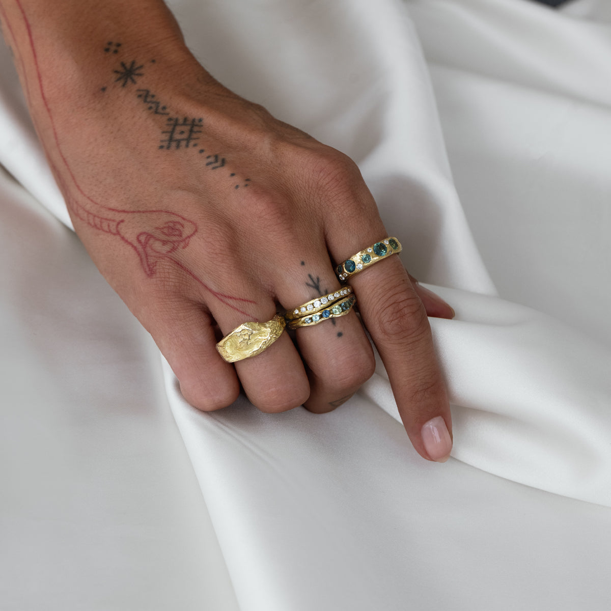 Emily Nixon Crested Half Channel Ring in 18K Yellow Gold | Audry Rose