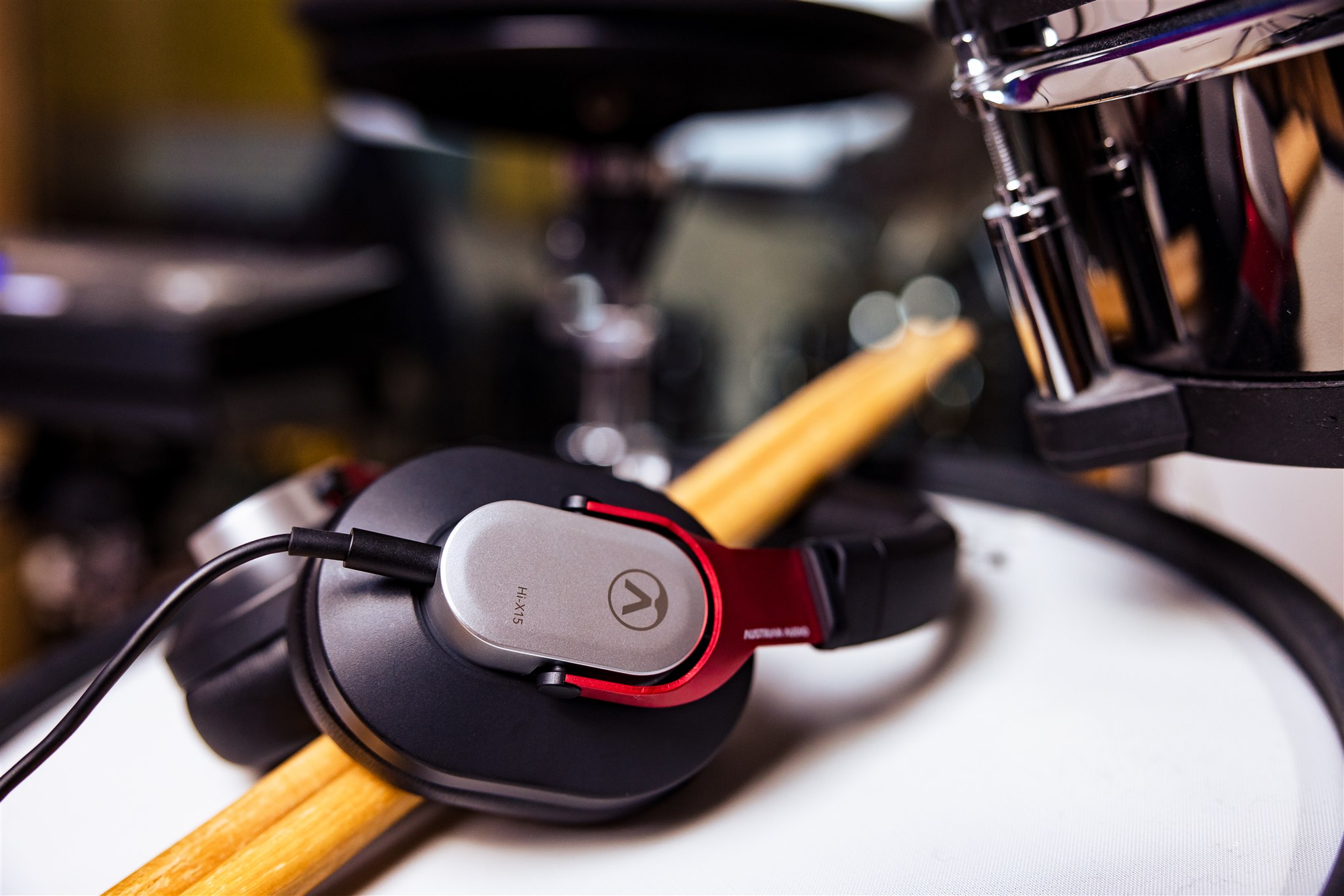 Hi-X15 - Austrian Audio