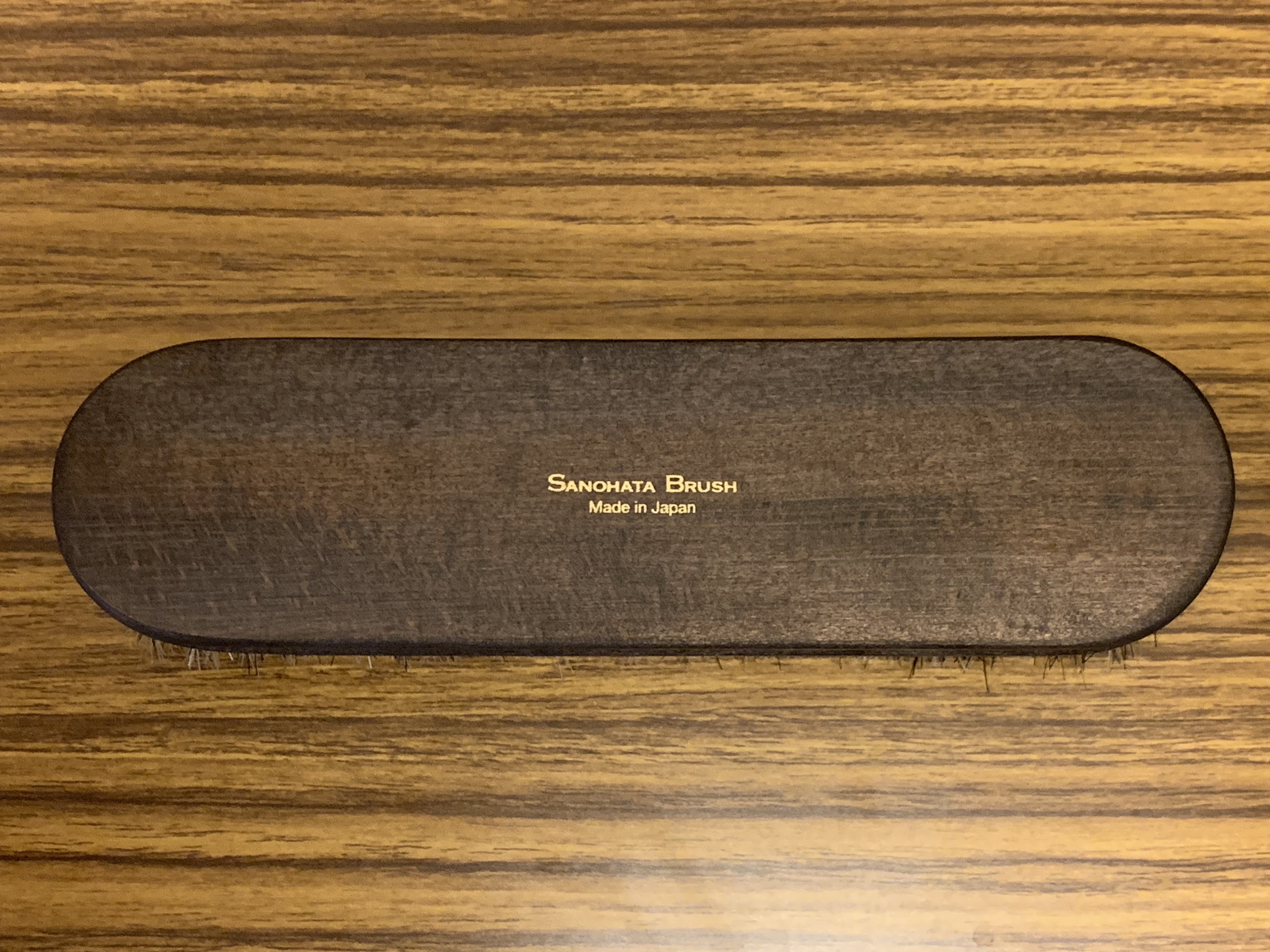 日本製高級靴ブラシ「紗乃織刷子(さのはたブラシ)」の使用感レビュー