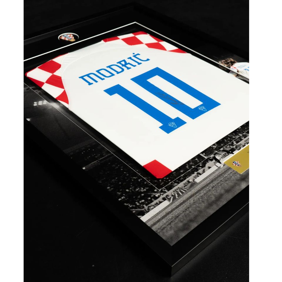ルカ・モドリッチ【直筆サイン入り】クロアチア代表ユニホーム2022-23