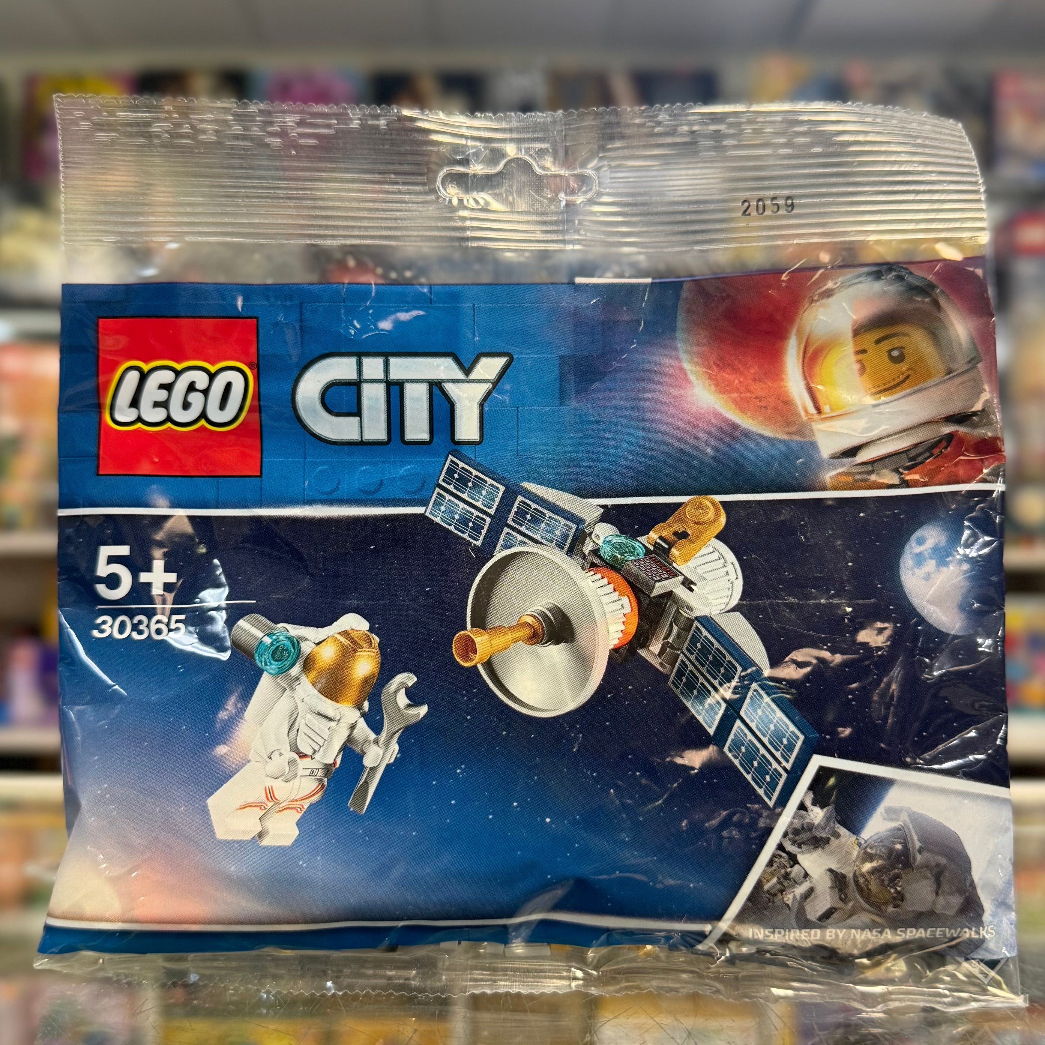 Space Satellite 30365 - LEGO® Brand – United Brick Co®