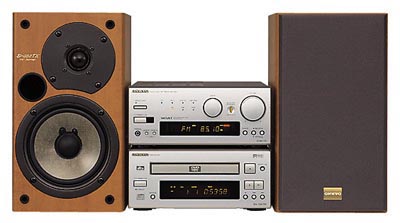 オンキヨー、DVD搭載の「INTEC 205」を10月中旬に発売延期