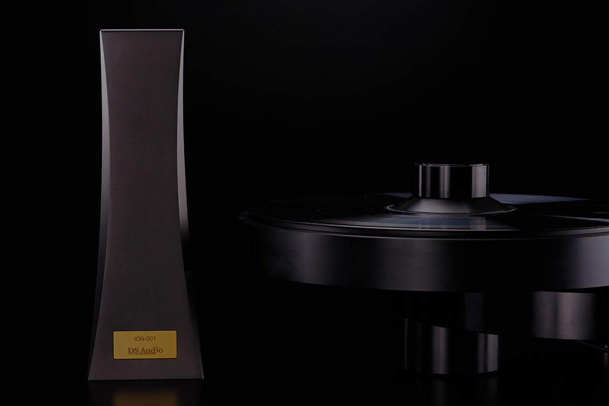 DS Audio、レコード盤の静電気を除電する「ION-001イオナイザー」 - AV