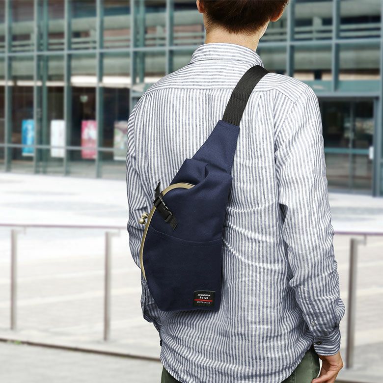 在庫商品】ドロップ型がま口ボディバッグ【Sarei コーデュラ（R）re