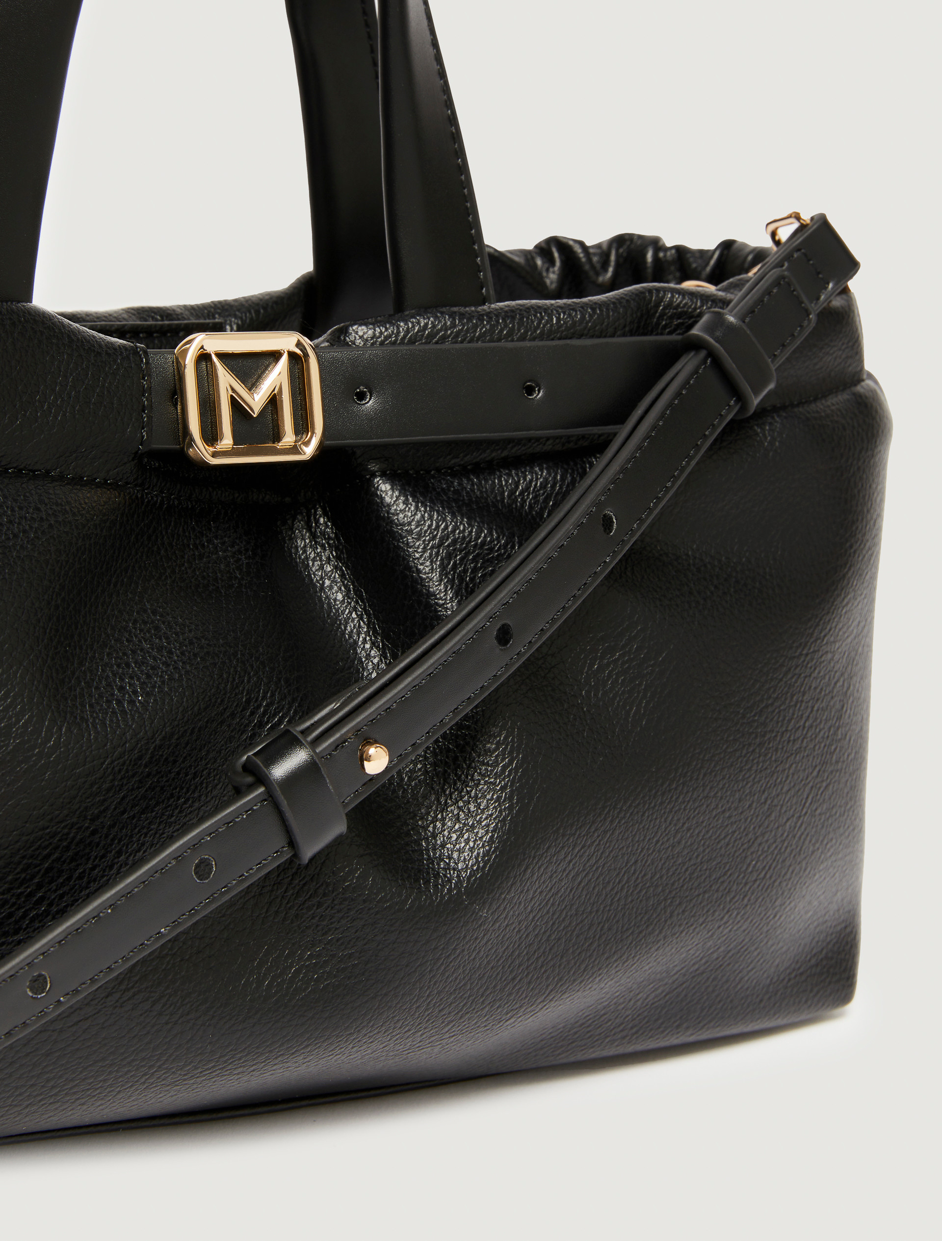 Horizontal tote bag with strap detail, black | Marella