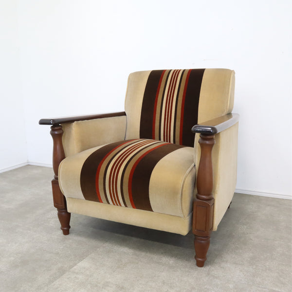 04877CD4-E7FD-4C48-B0F4-