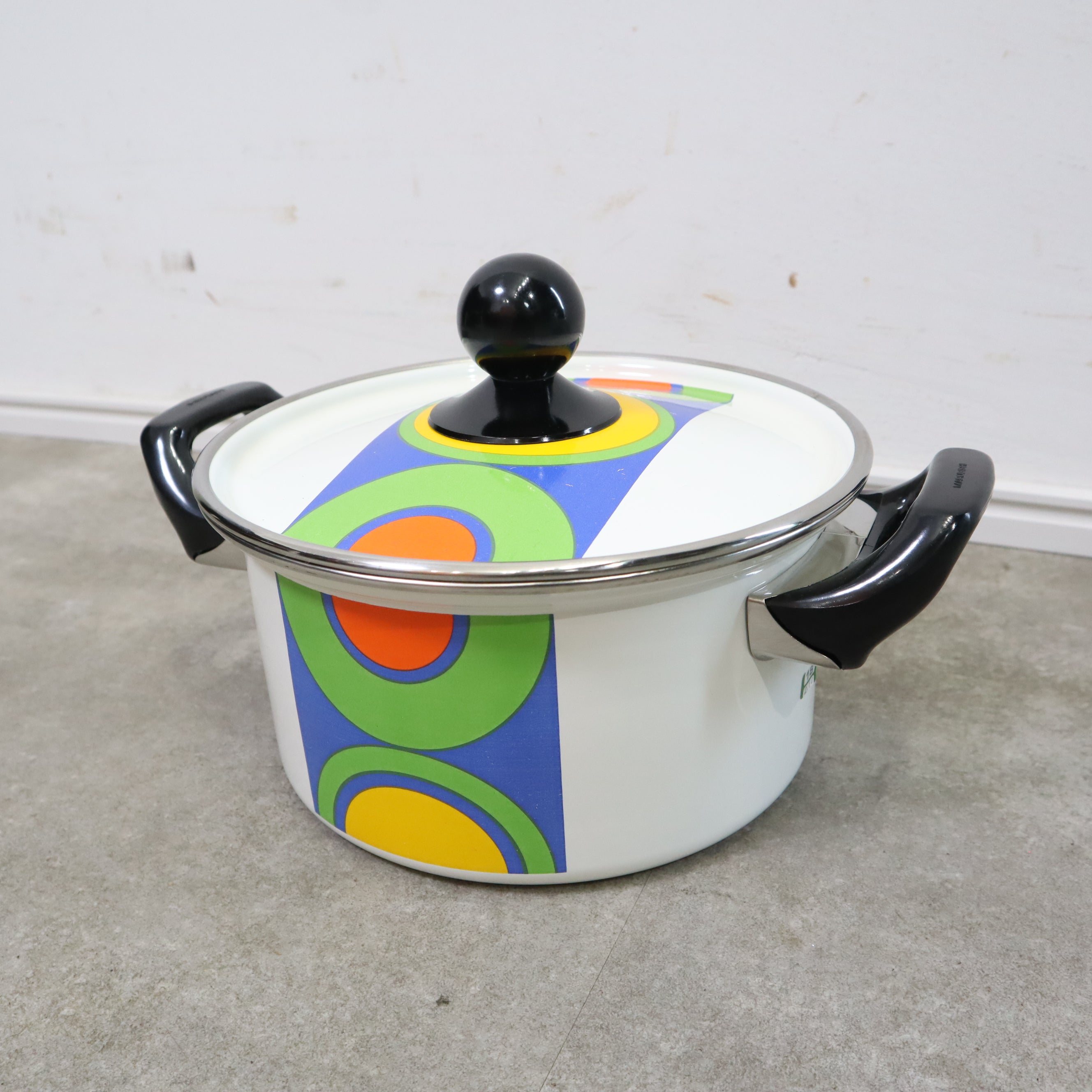 マルビシ ホーローウェアの両手鍋 – バナルオンラインショップ（BANUL