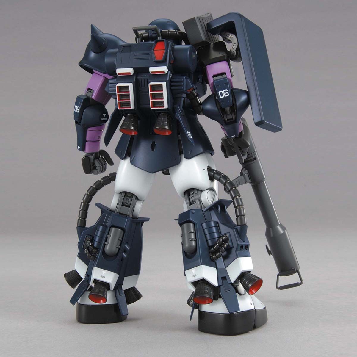 MG 1/100 MS-06R-1A ザクII（黒い三連星） Ver．2．0 | 機動