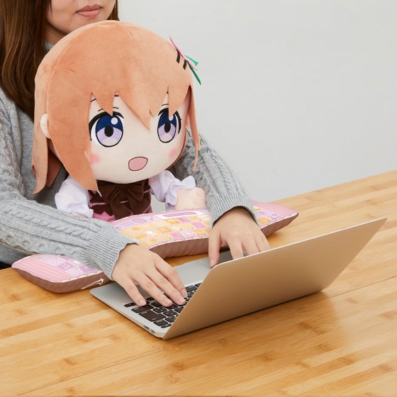 ご注文はうさぎですか？？』のココアとチノがもふもふのPCクッションに