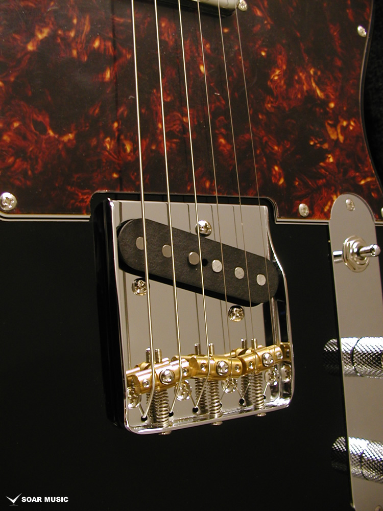 MT1-STD/R BLK (Momose / モモセ) エレキギター