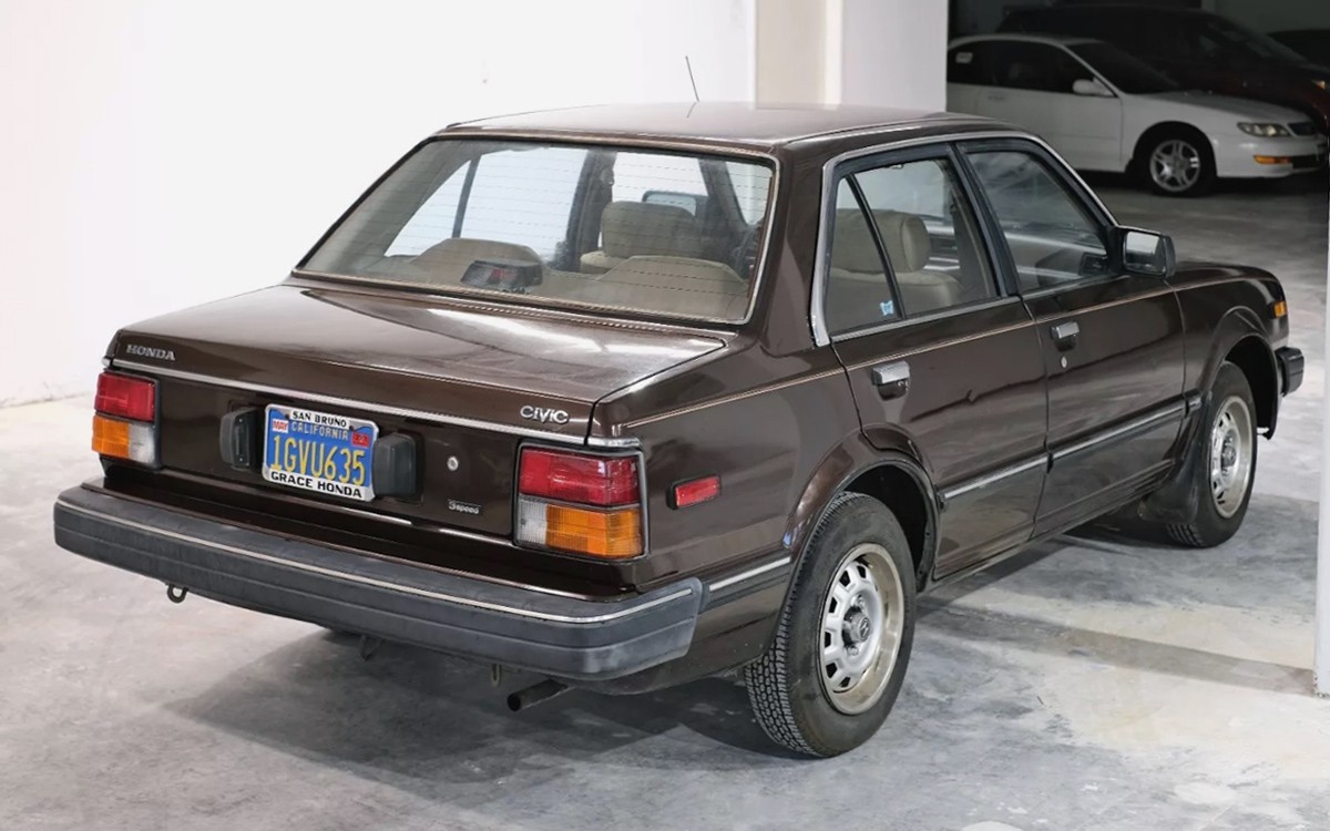 Stored 20 Years: 1983 Honda Civic Sedan 5-Speed | Barn Finds