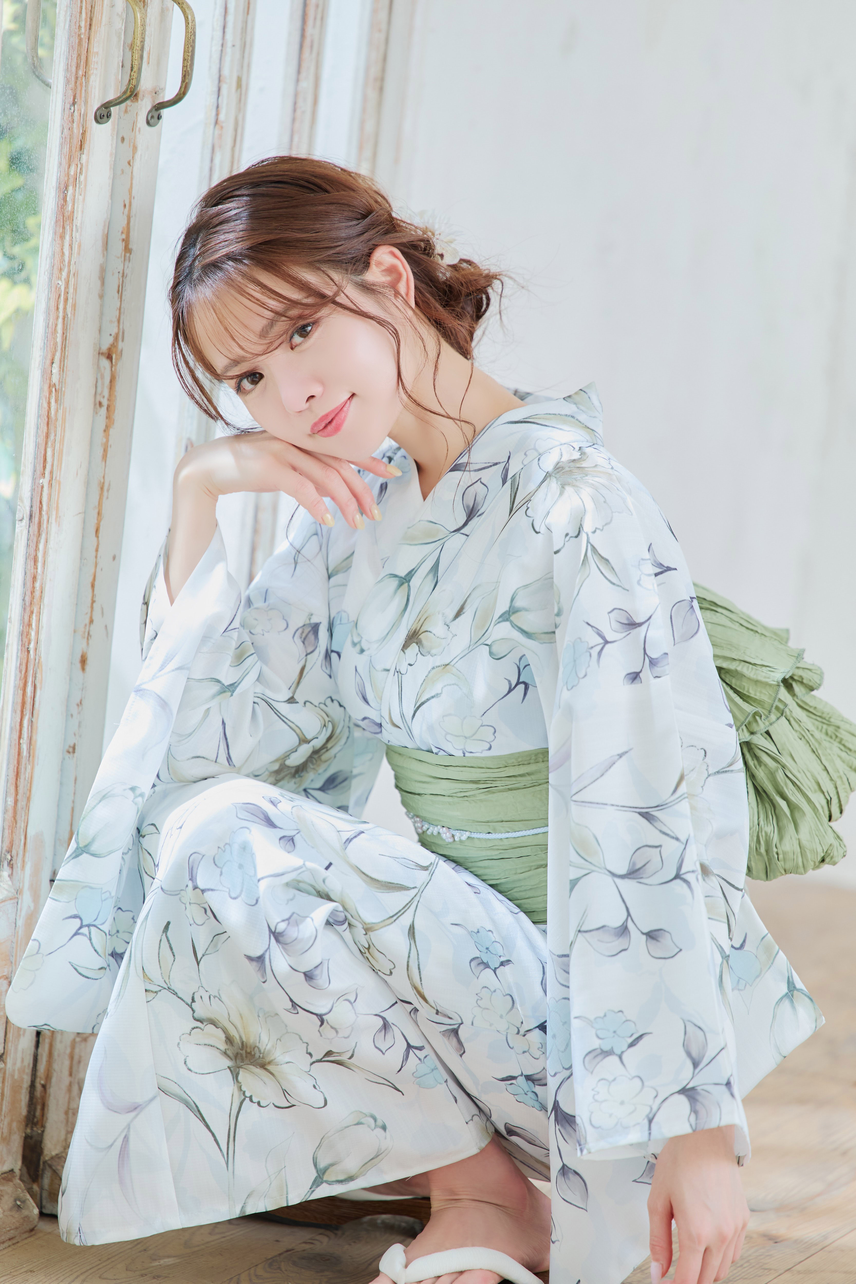 高級浴衣】4点set白地×チューリップ柄(モカ)B5 | ANDESIR