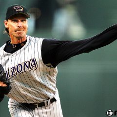 殿堂入り左腕が53歳で見せた打撃が話題に ホームラン予告→特大