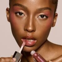 即日発送】【 FENTY BEAUTY 】GLOSS BOMB グロスボム Hot Chocolit