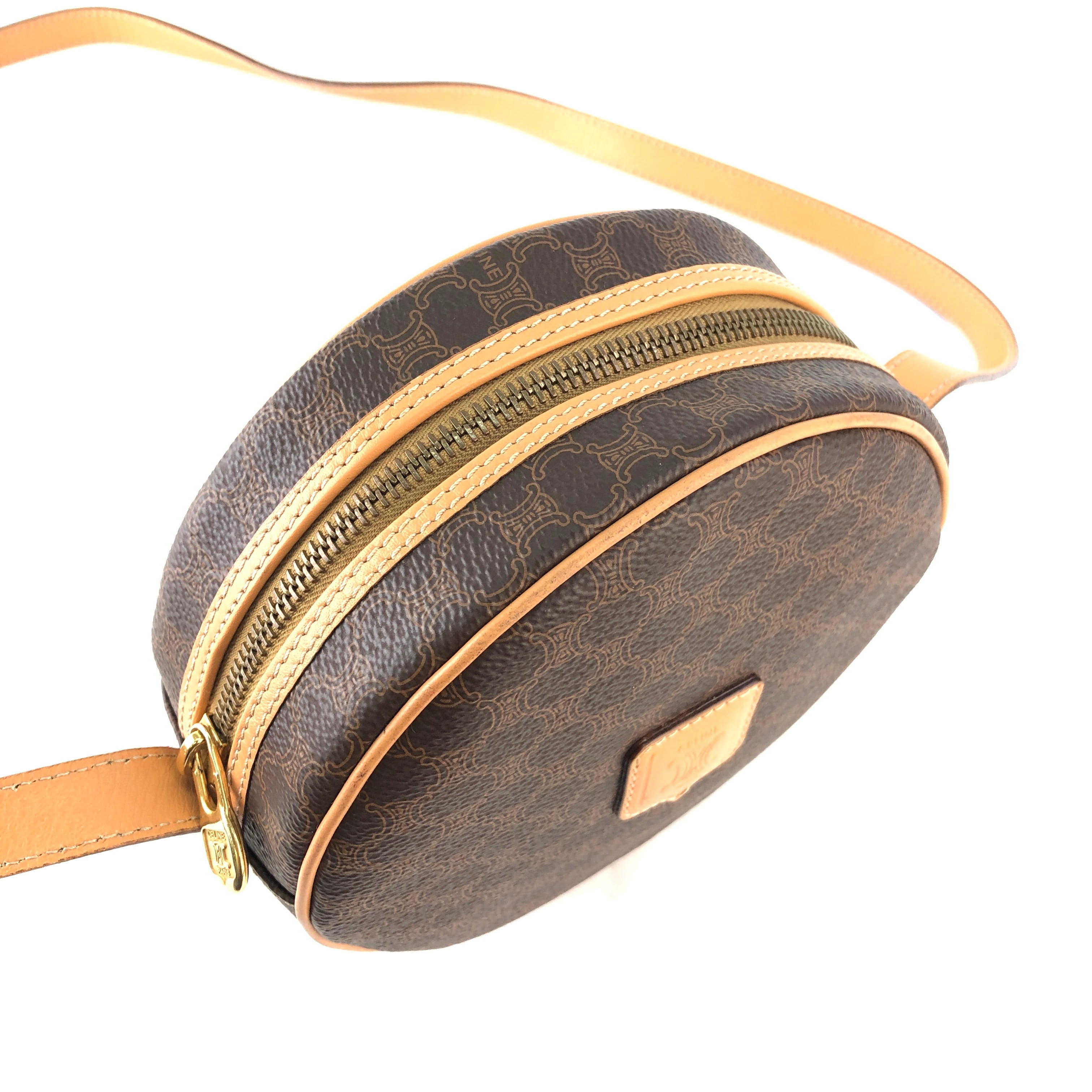 CELINE セリーヌ マカダム ブラゾン型押し 丸形 サークル ショルダー