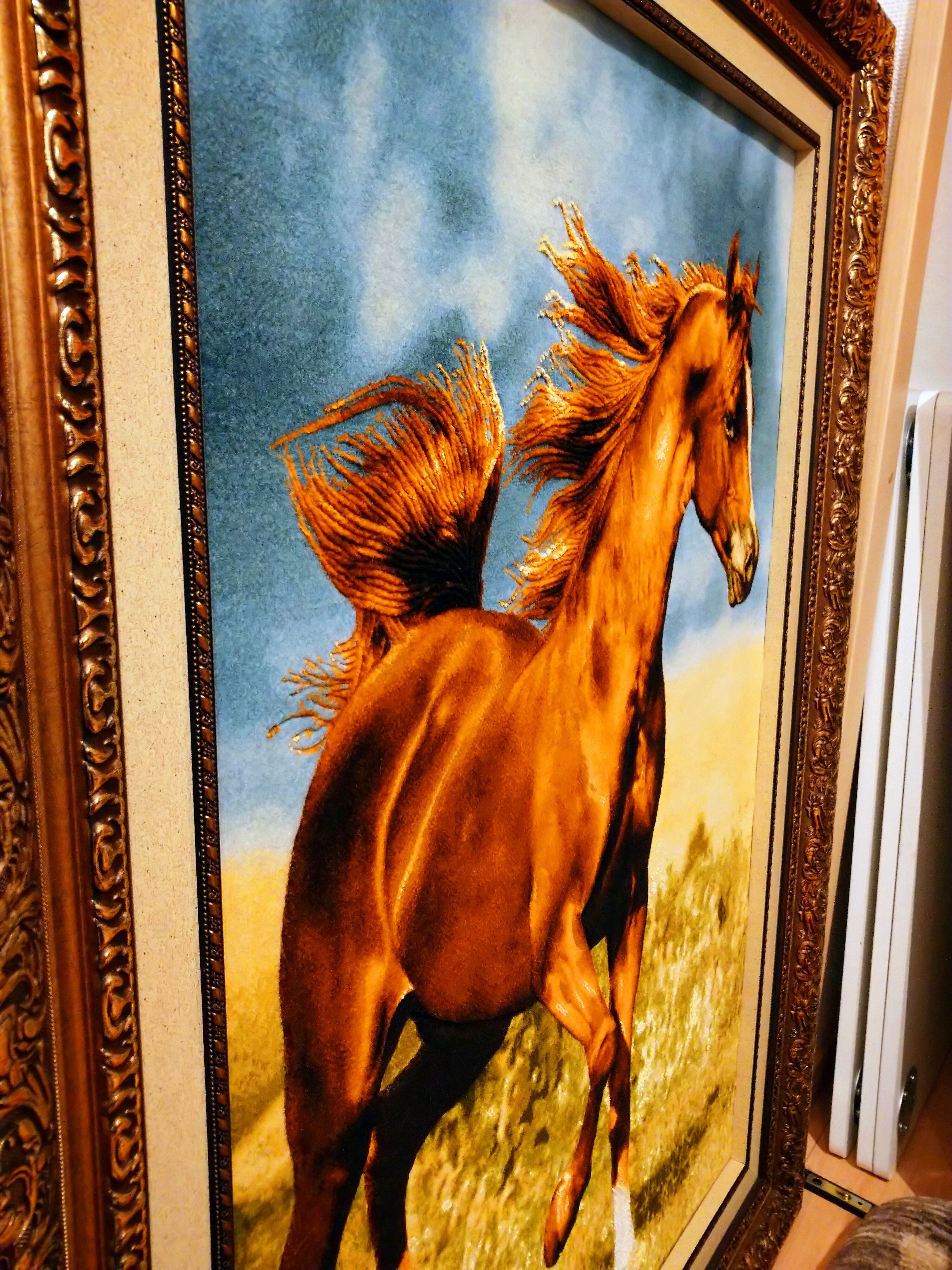 額入り ペルシャ絨毯 馬 絨毯は卓上サイズ