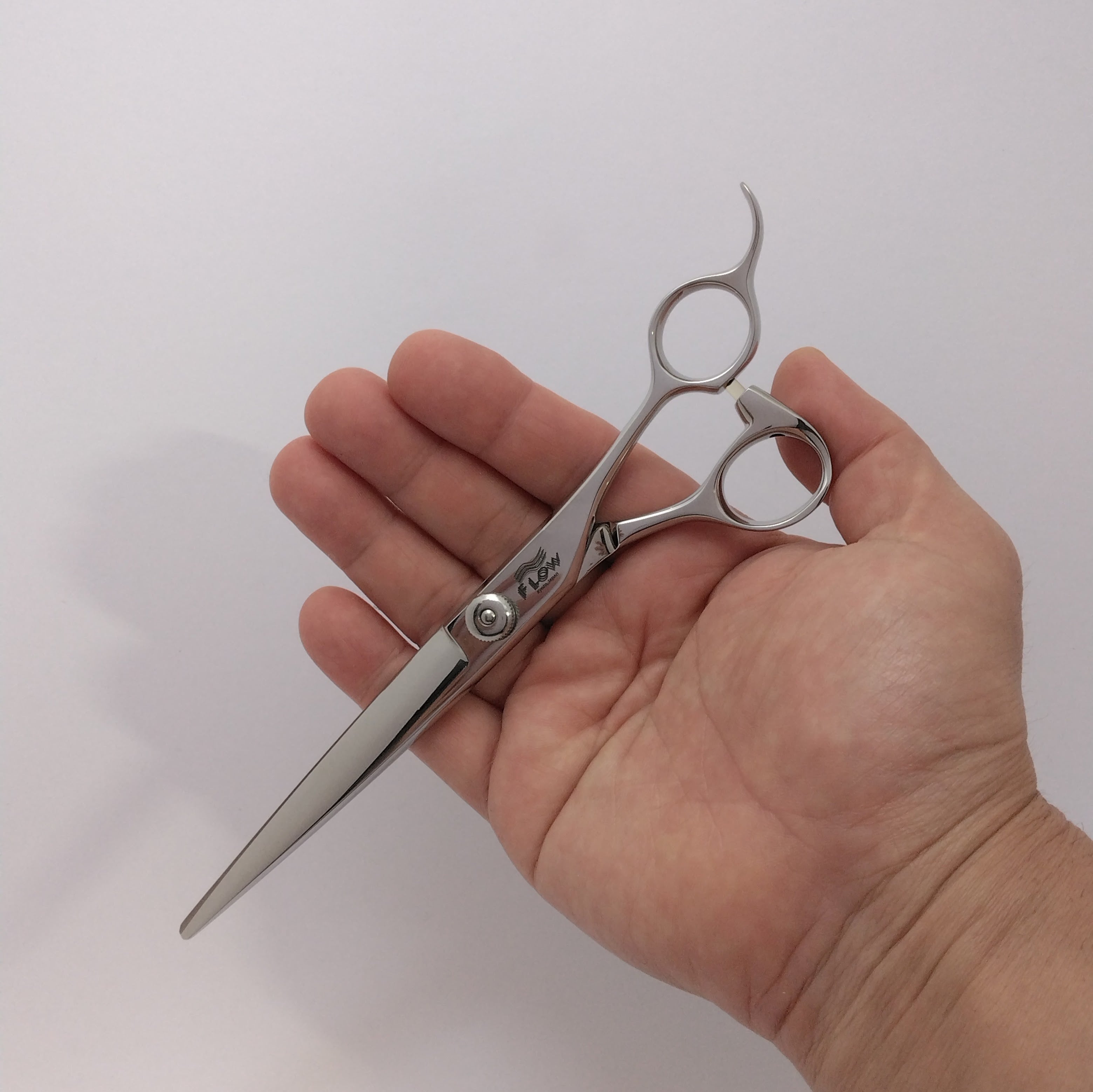 TZU-70：美容師向け 7インチの大きなはさみ | 京都はさみ職人