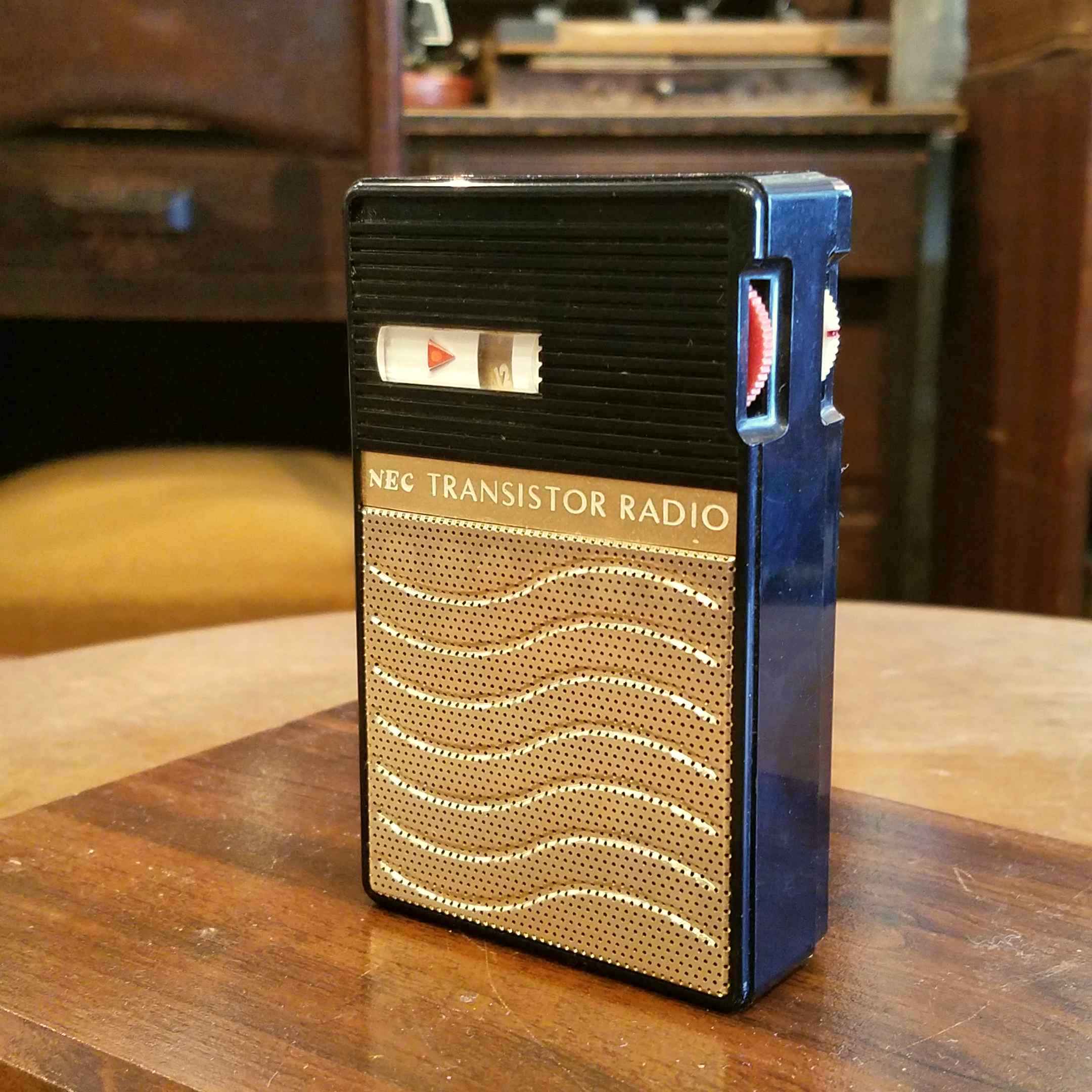 昭和レトロなNECの携帯トランジスタ・ラジオ | 旧式生活雑貨店 神戸