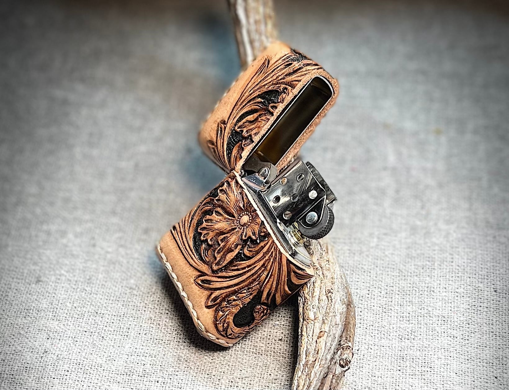 カービング 革巻きzippo ナチュラル／フラワー | Fives leather