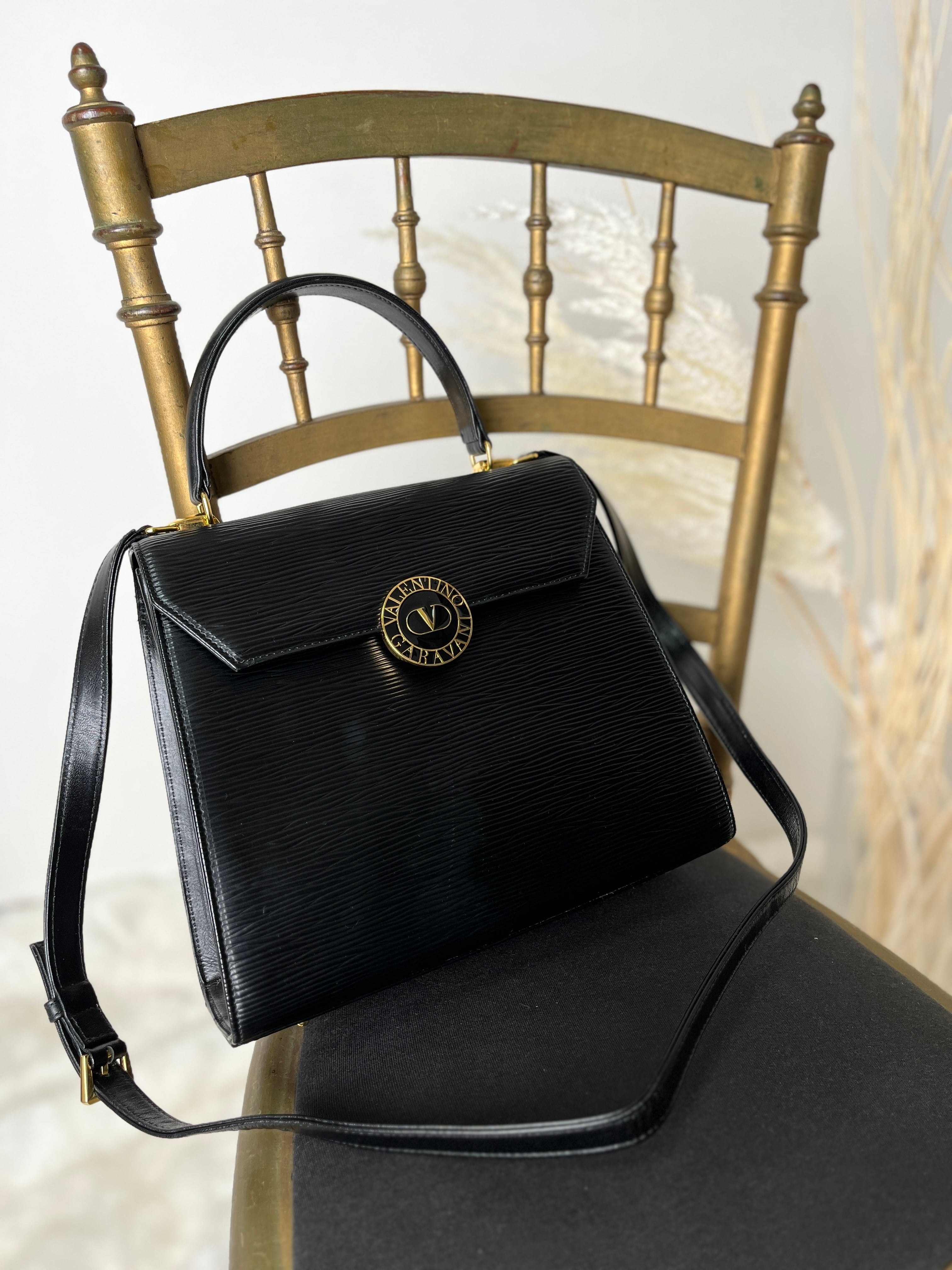 VALENTINO GARAVANI ヴァレンティノ ガラヴァーニ ショルダーバッグ