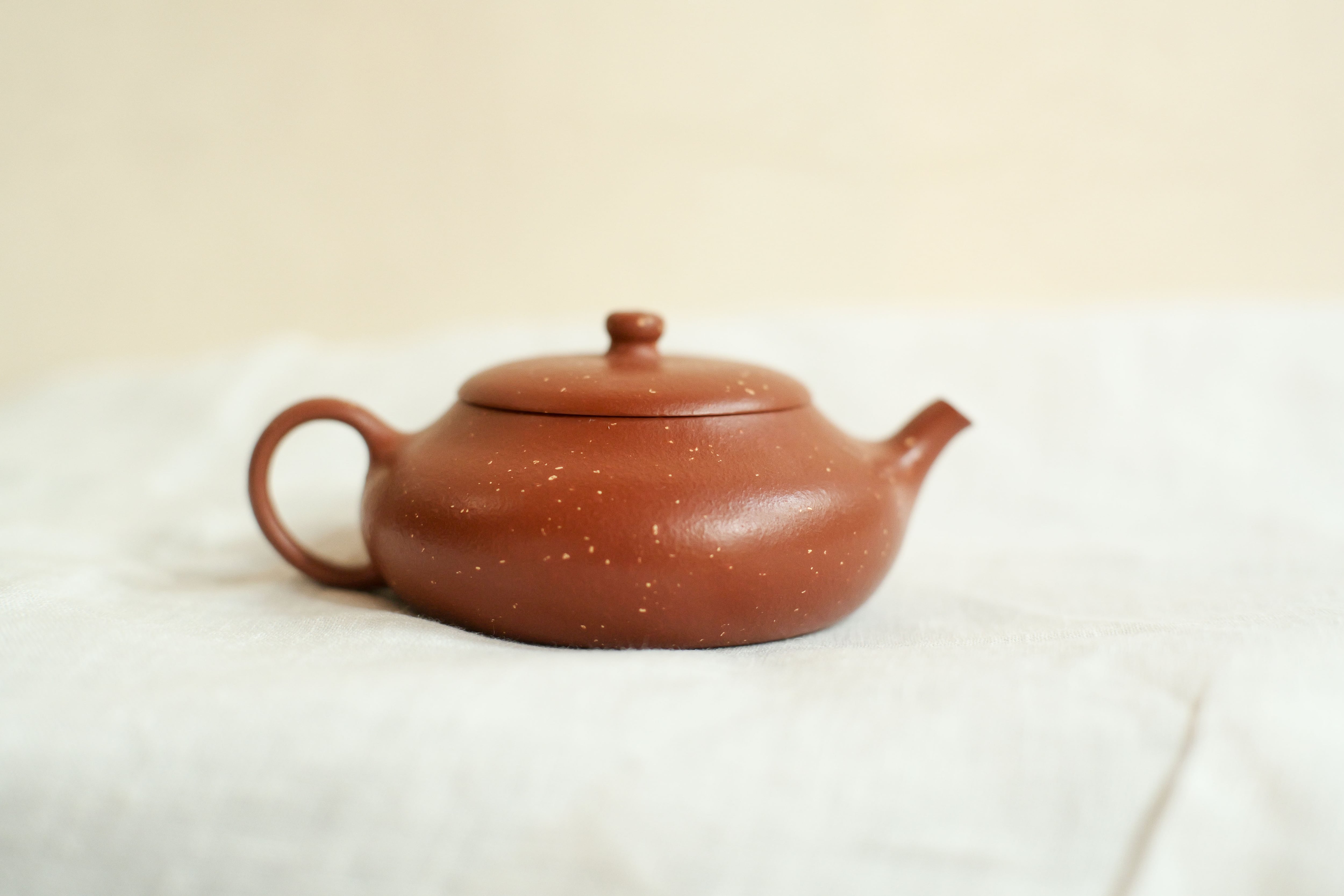 宜興紫砂壺「扁匏」（110cc位）・調砂朱泥 | 北白川糕糰店