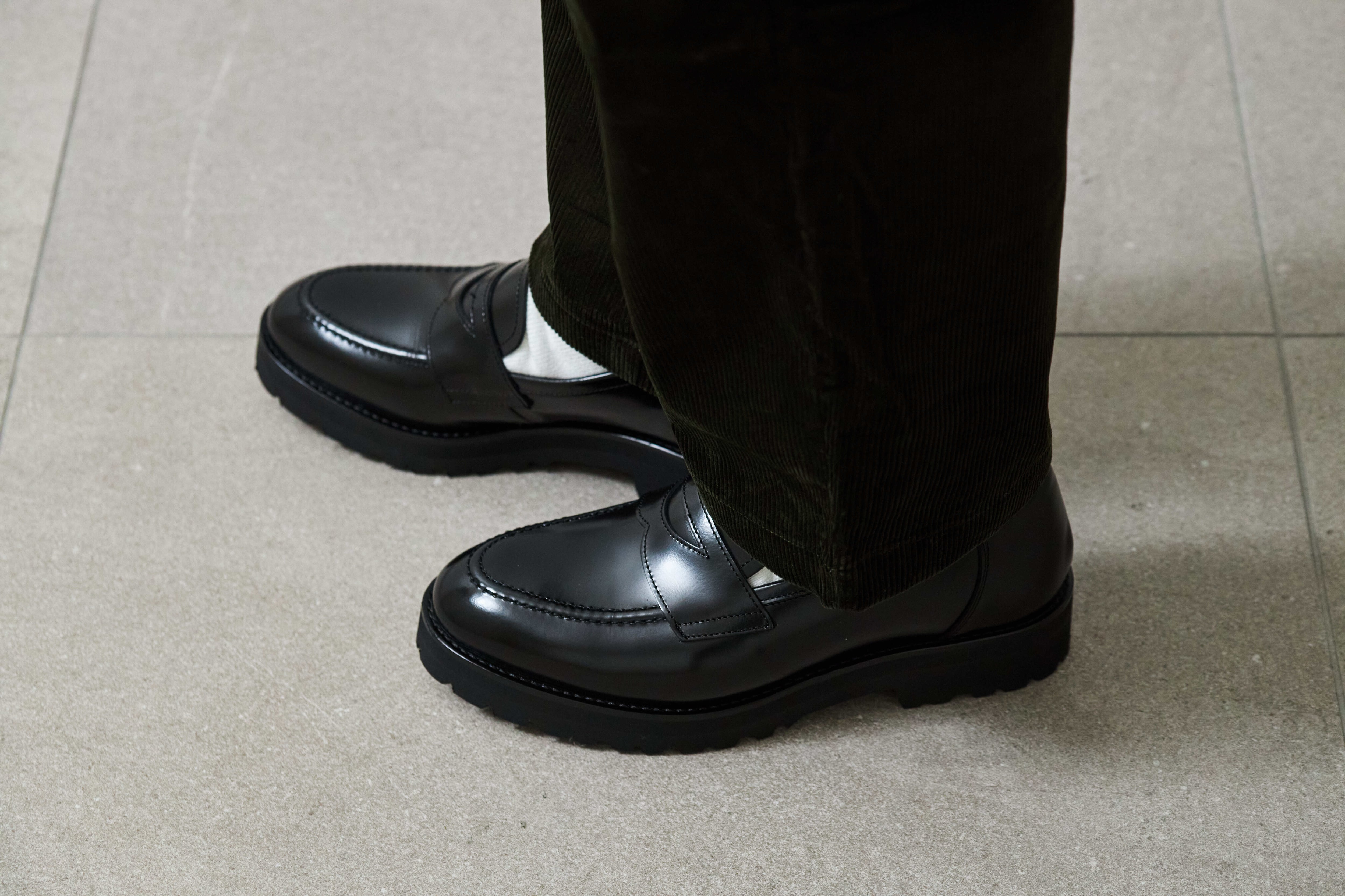 6cmUP シークレットシューズ〉コインローファー／黒 | 6cmアップの