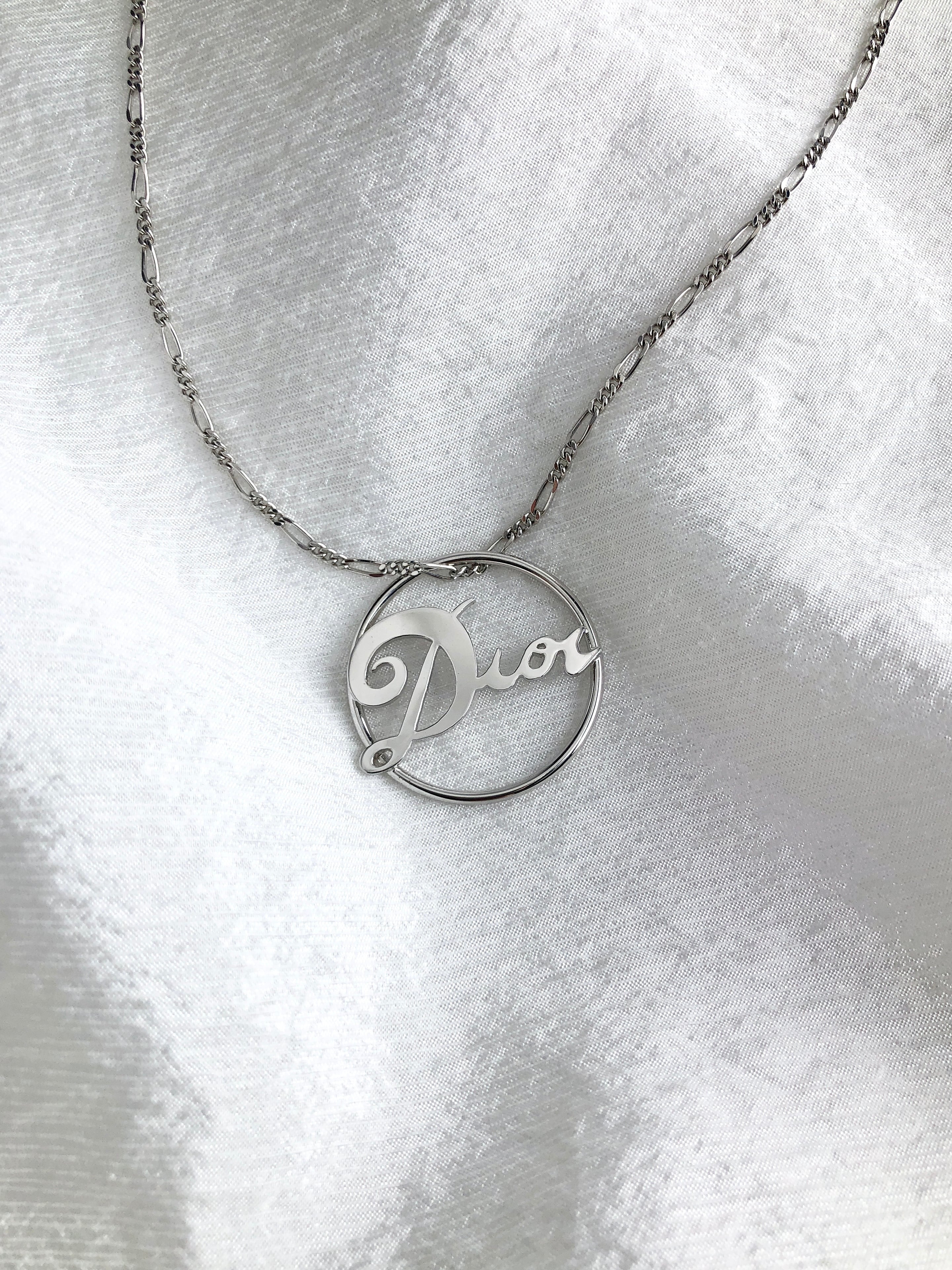 63b990e017e3755e59eb484c4e9806