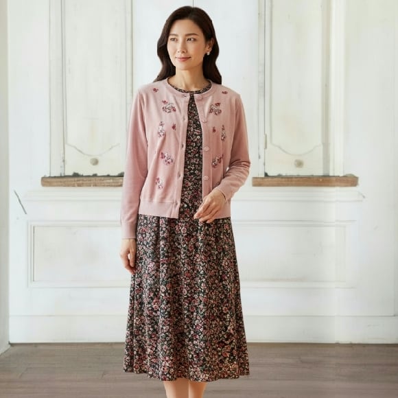 スーパービューティー カーディガン 香水瓶刺しゅう ベロア素材 ニット