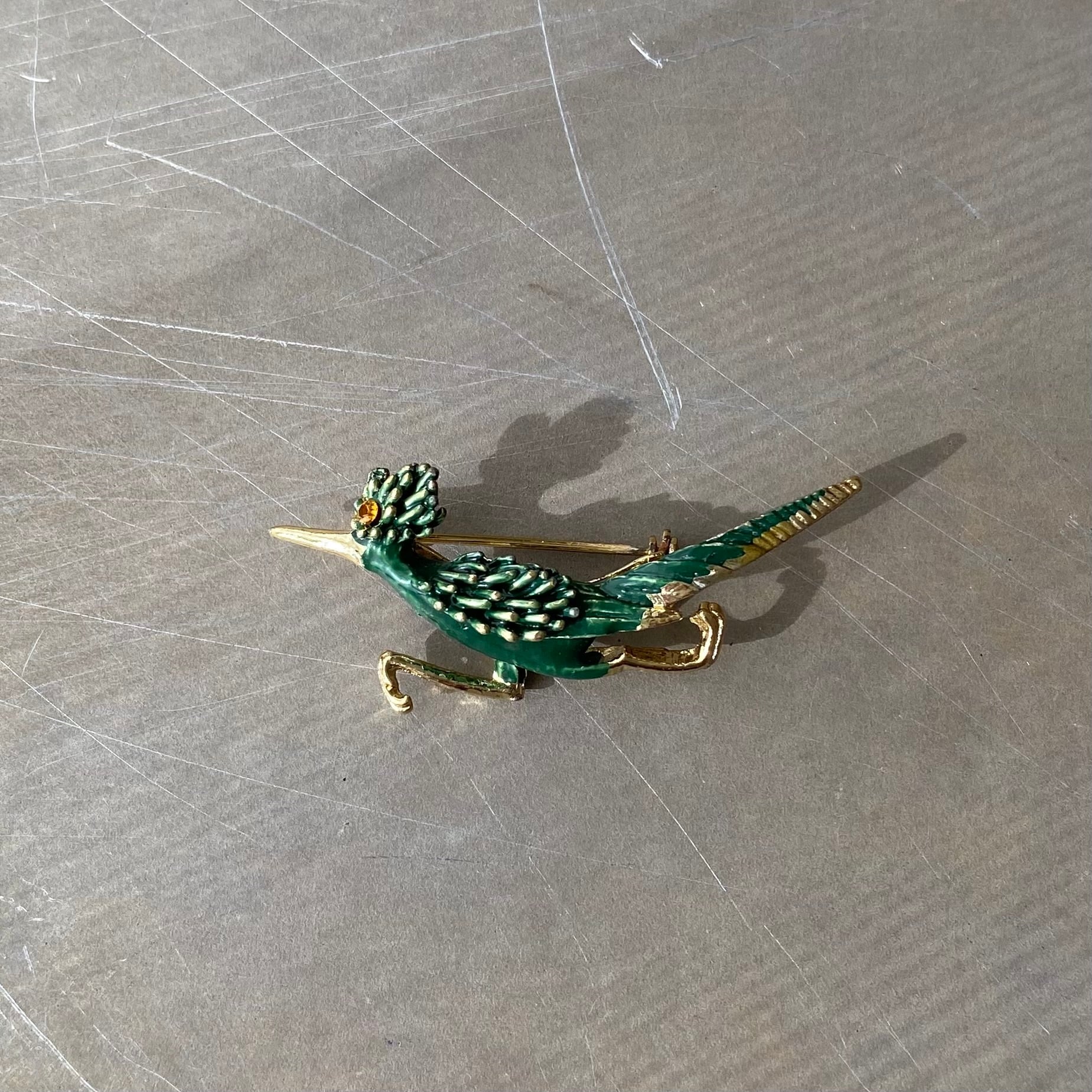 Vintage 70s-80s USA retro green enamel road runner bird brooch