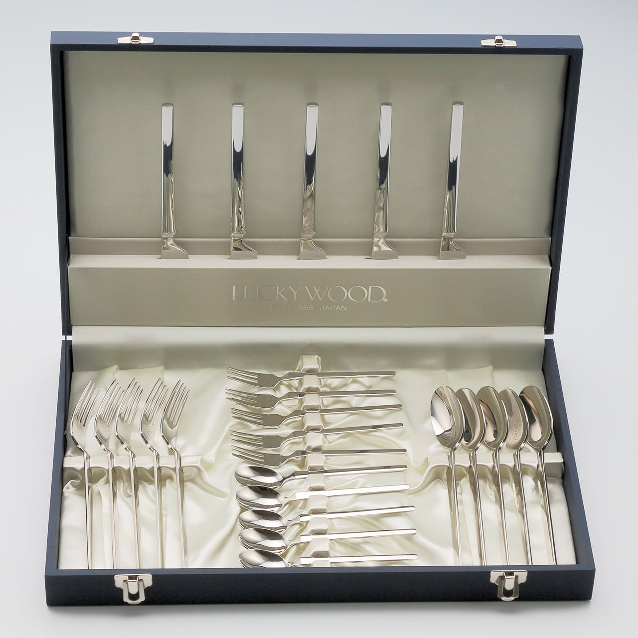 No.16000〈スカンジナビア〉18-10 | LUCKYWOOD｜ラッキーウッド