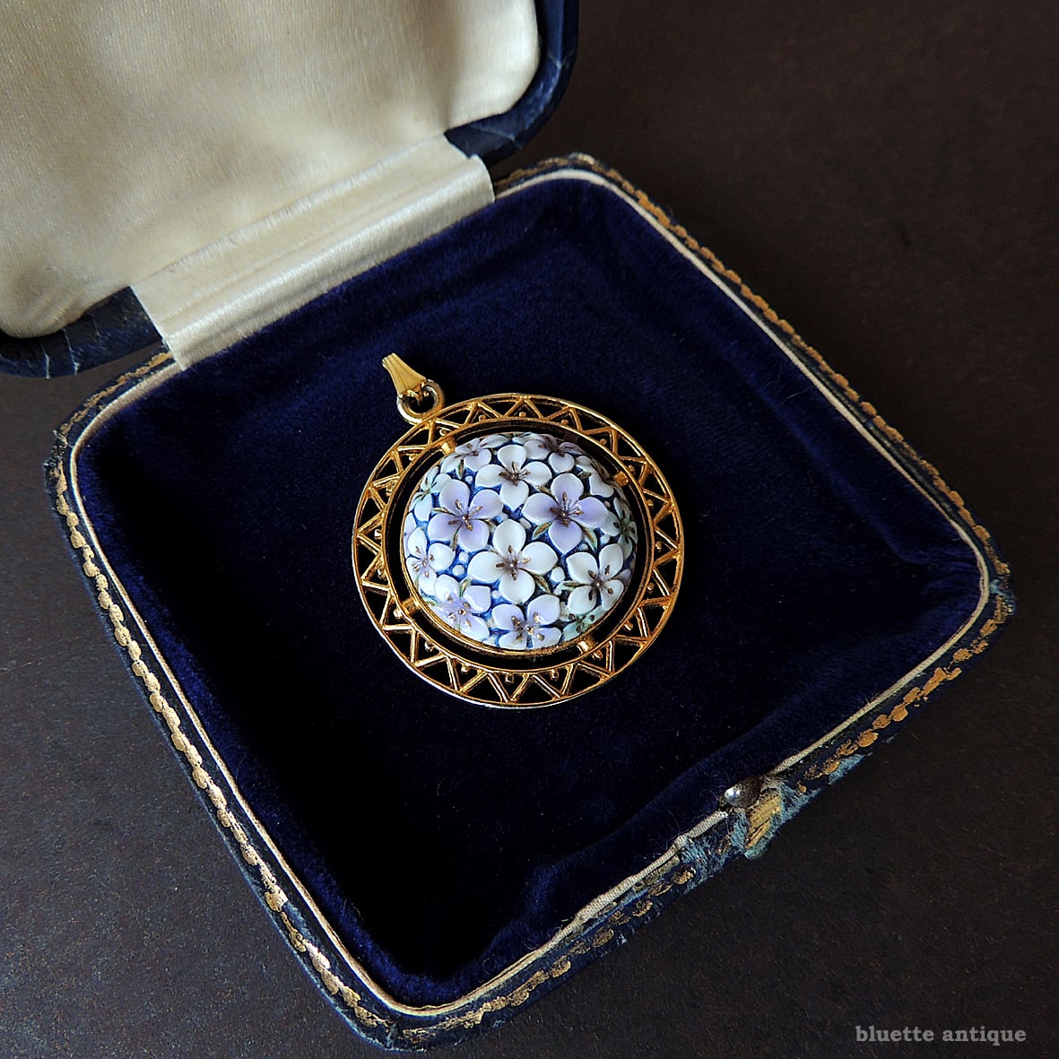 ヴィンテージ トシカネジュエリー 有田焼 紫陽花 ペンダントトップ