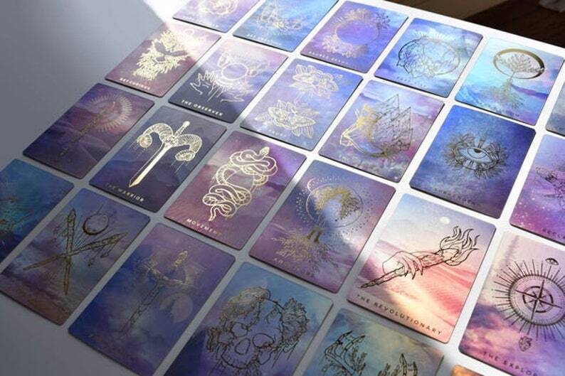 1点 約1〜3日以内の発送お手続き】THREADS OF FATE ORACLE CARDS