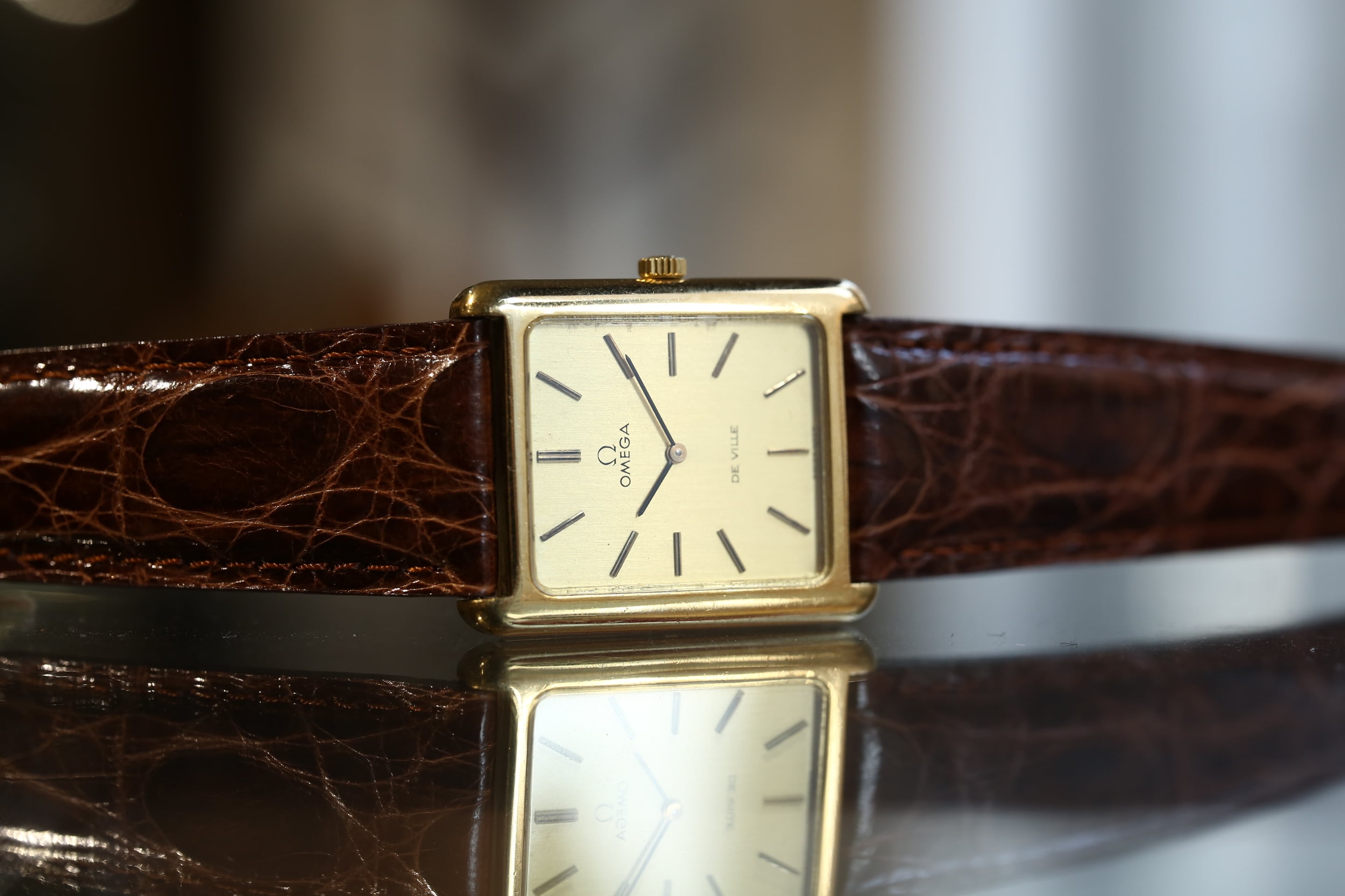 OMEGA】 1970's デヴィル TANK型 ビッグレクタンギュラー 18金無垢 手
